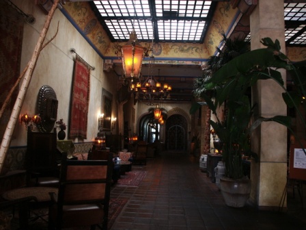 Hotel Figueroa entrance